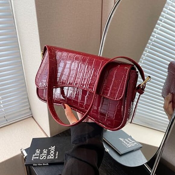 Neiman Marcus Crocodile Red Vegan Leather Purse - Picture 2 of 4